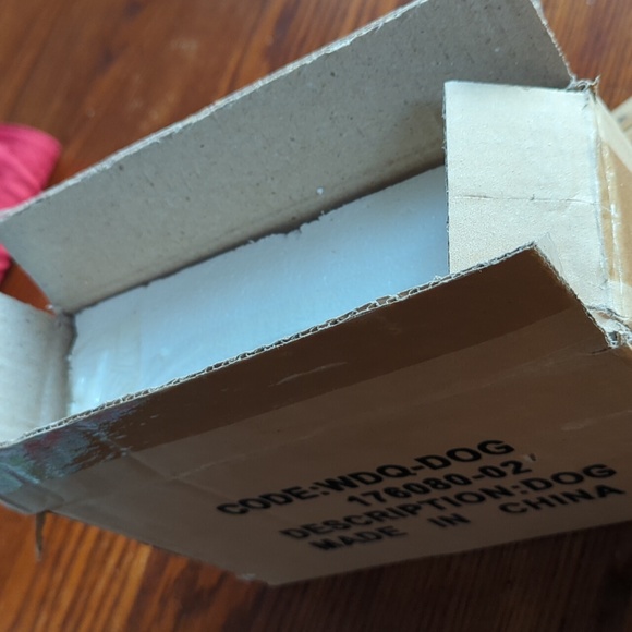 Dog 'Woof' Holiday decor - Picture 8 of 8